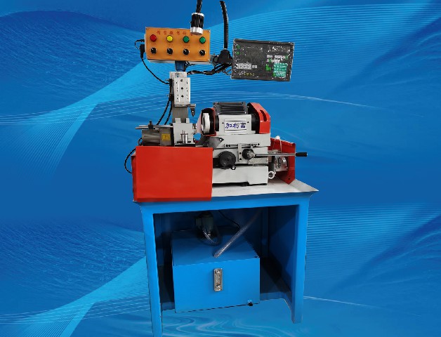Precision outer punch die